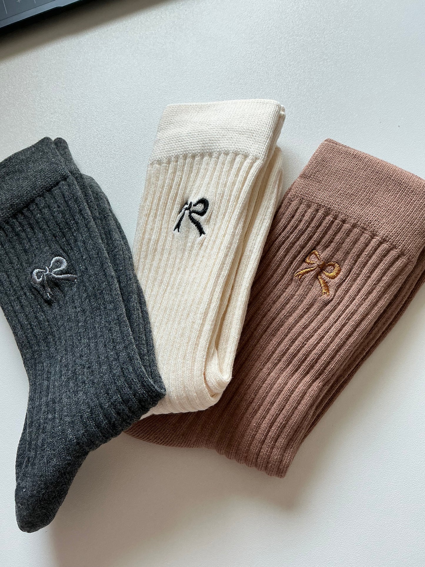 Bow Embroidered Socks