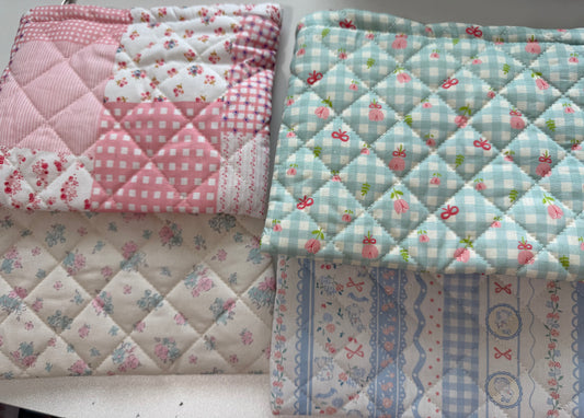 Small Quilted Zipper Bag